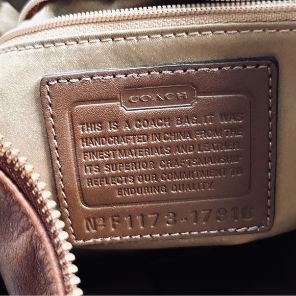 Like New Coach Chelsea Leather Ashlyn Hobo Walnut - Picture 5 of 7